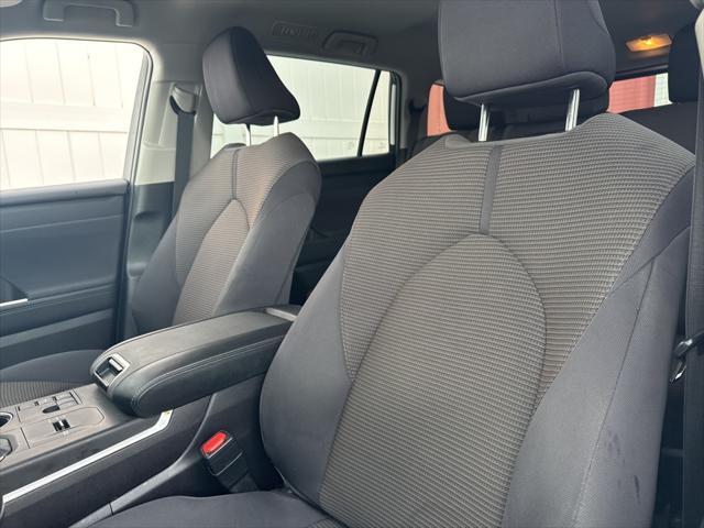 used 2023 Toyota Highlander car, priced at $28,950
