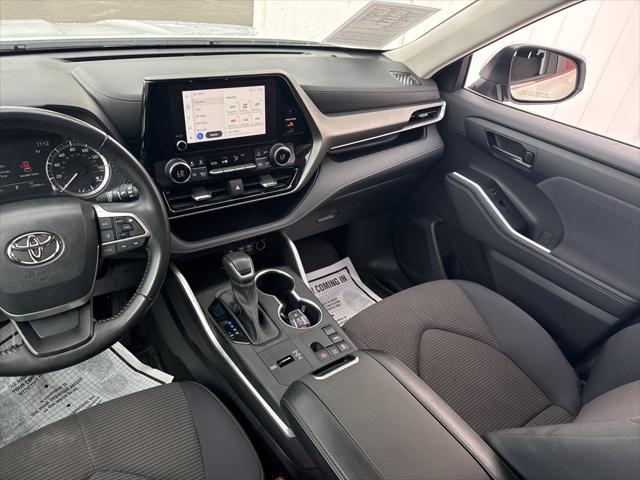 used 2023 Toyota Highlander car, priced at $28,950