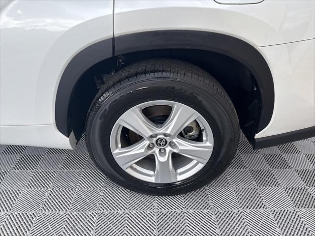 used 2023 Toyota Highlander car, priced at $28,950
