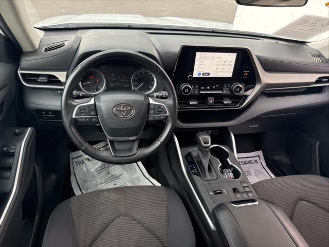 used 2023 Toyota Highlander car, priced at $28,950