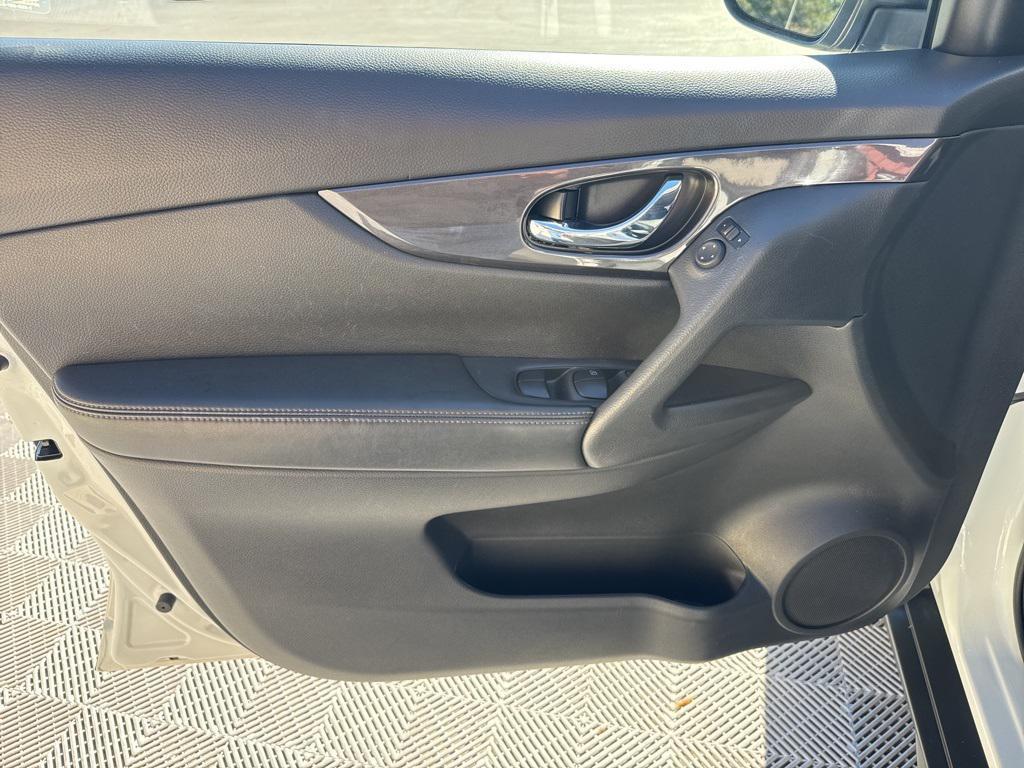 used 2020 Nissan Rogue car, priced at $18,995