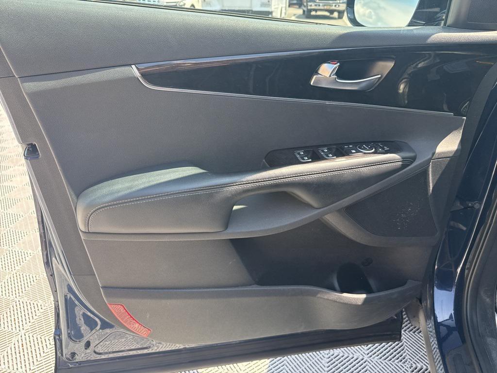 used 2018 Kia Sorento car, priced at $17,000