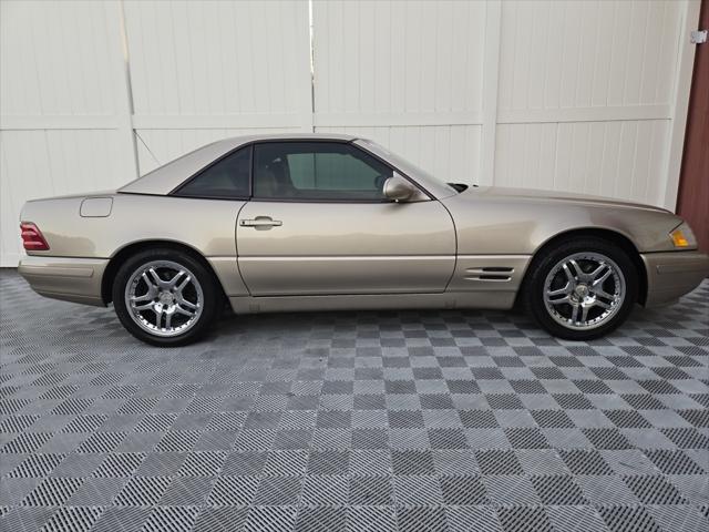 used 2001 Mercedes-Benz SL-Class car, priced at $17,881