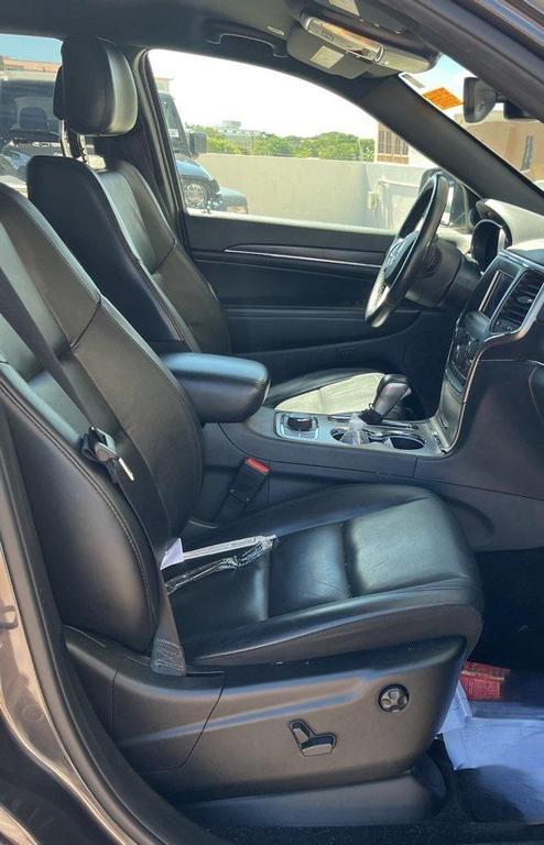 used 2018 Jeep Grand Cherokee car, priced at $18,500