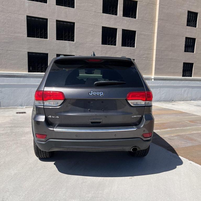 used 2018 Jeep Grand Cherokee car, priced at $18,500