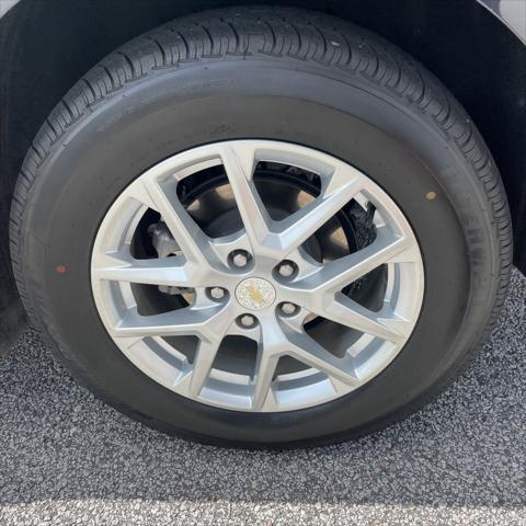 used 2022 Chevrolet Equinox car, priced at $19,995