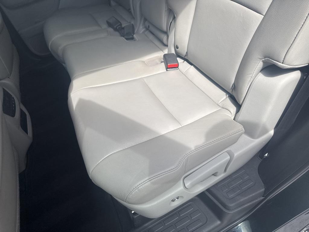 used 2018 Honda Pilot car, priced at $23,554