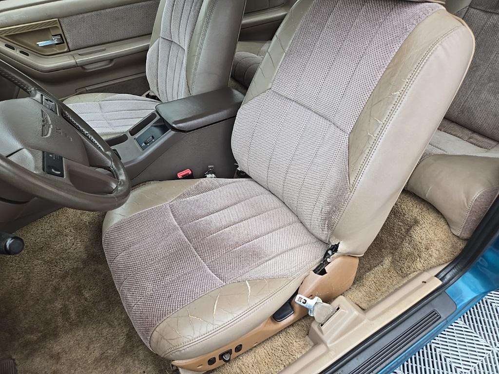 used 1993 Ford Thunderbird car, priced at $3,200