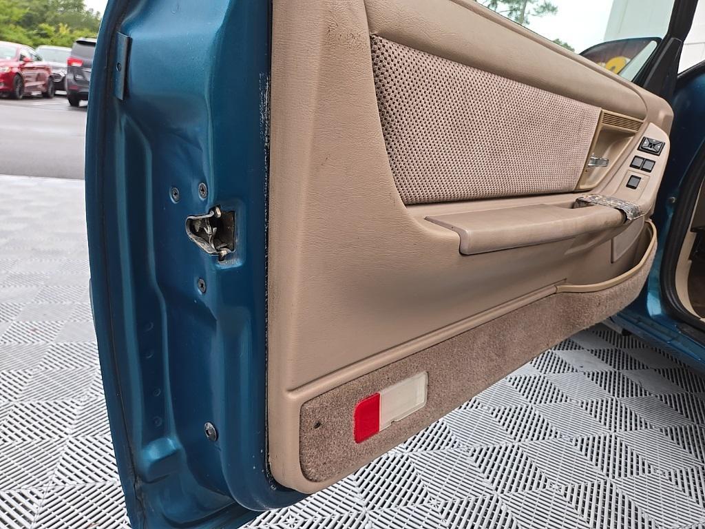used 1993 Ford Thunderbird car, priced at $3,200