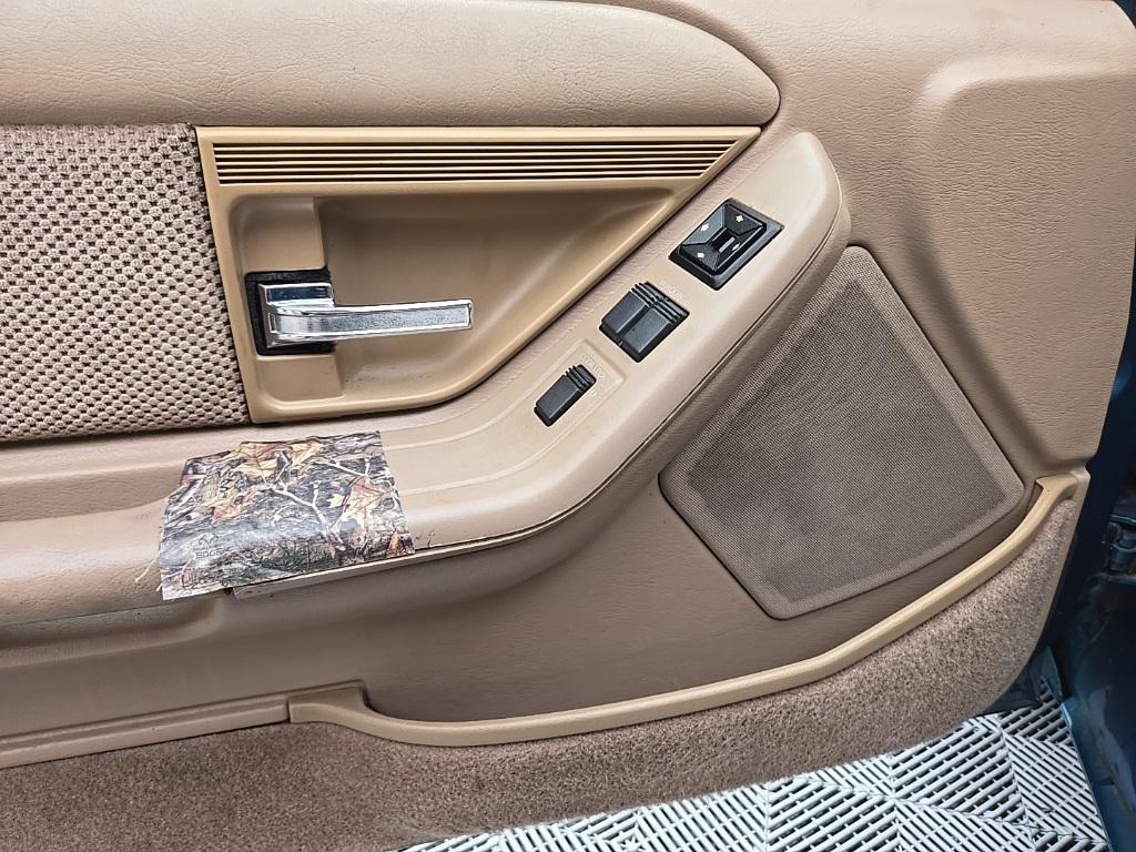 used 1993 Ford Thunderbird car, priced at $3,200