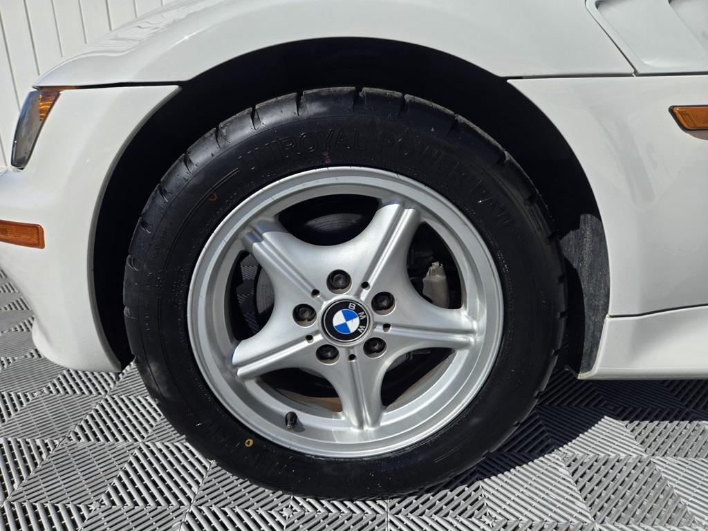 used 1996 BMW Z3 car, priced at $15,440