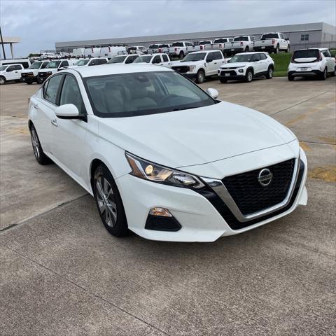 used 2021 Nissan Altima car, priced at $18,500