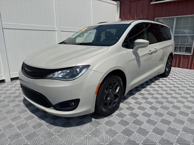 used 2020 Chrysler Pacifica car, priced at $19,995