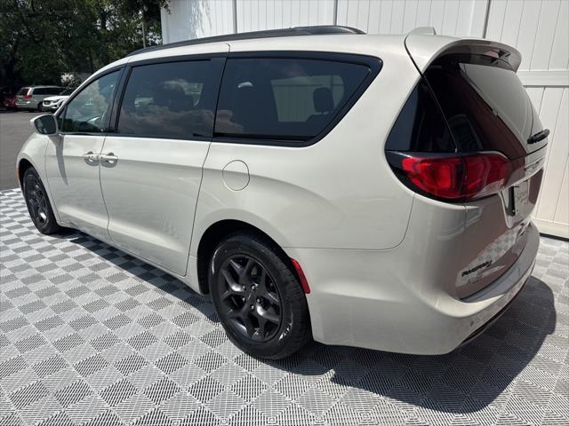 used 2020 Chrysler Pacifica car, priced at $19,995