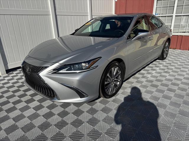 used 2020 Lexus ES 350 car, priced at $32,676