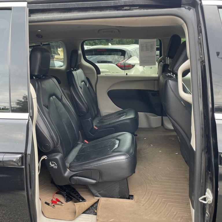 used 2019 Chrysler Pacifica car, priced at $14,500