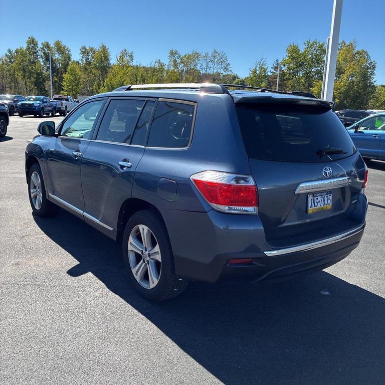 used 2013 Toyota Highlander car, priced at $16,500