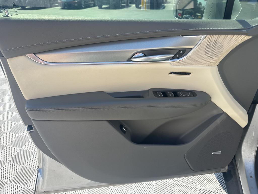 used 2018 Cadillac XT5 car, priced at $18,995