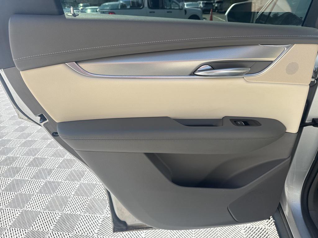 used 2018 Cadillac XT5 car, priced at $18,995