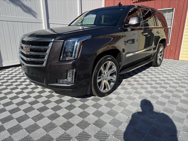 used 2017 Cadillac Escalade car, priced at $27,085