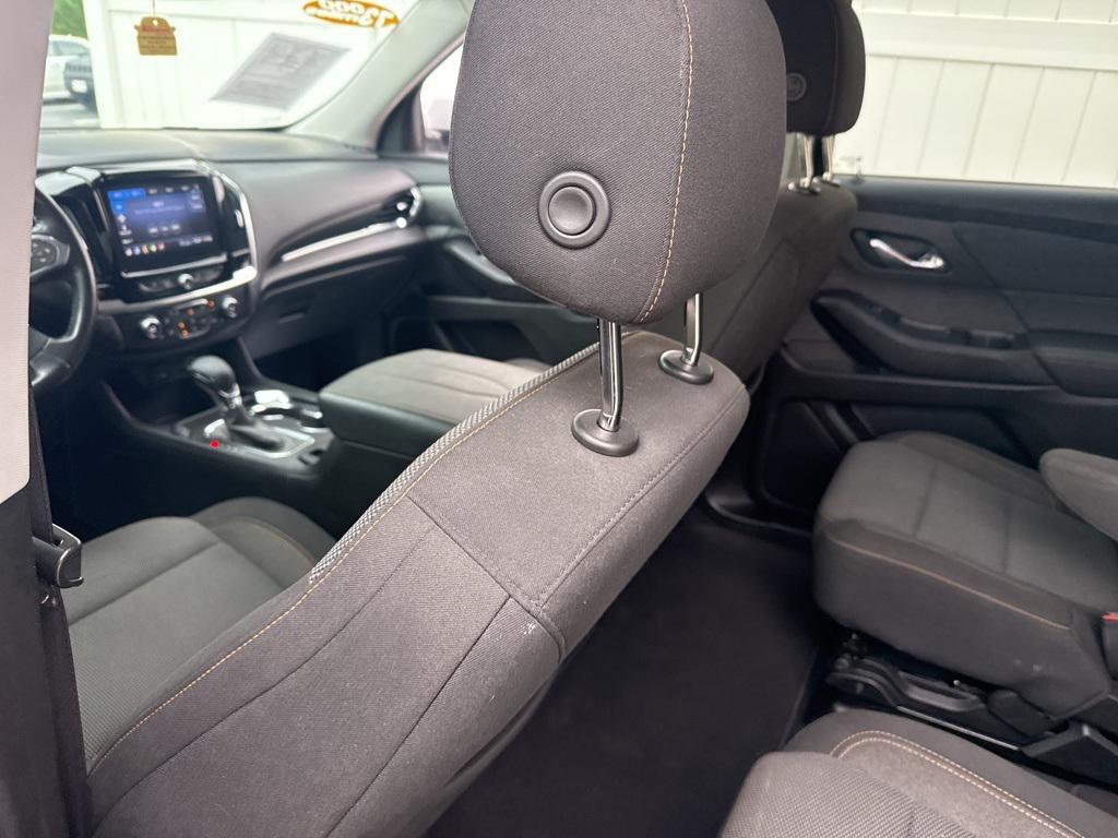 used 2021 Chevrolet Traverse car, priced at $22,997