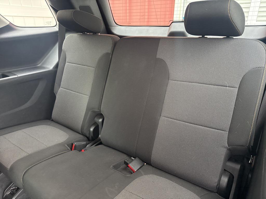 used 2021 Chevrolet Traverse car, priced at $22,997