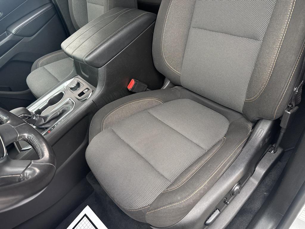 used 2021 Chevrolet Traverse car, priced at $22,997