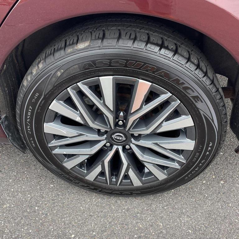 used 2024 Nissan Altima car, priced at $21,995