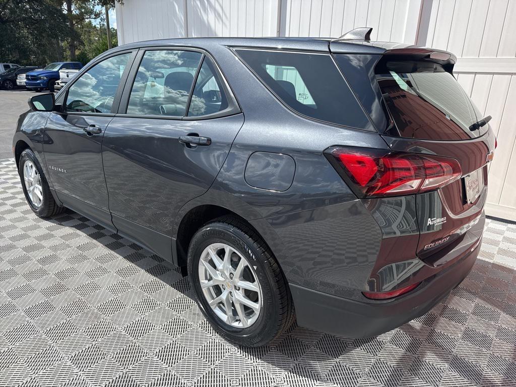 used 2022 Chevrolet Equinox car, priced at $19,677