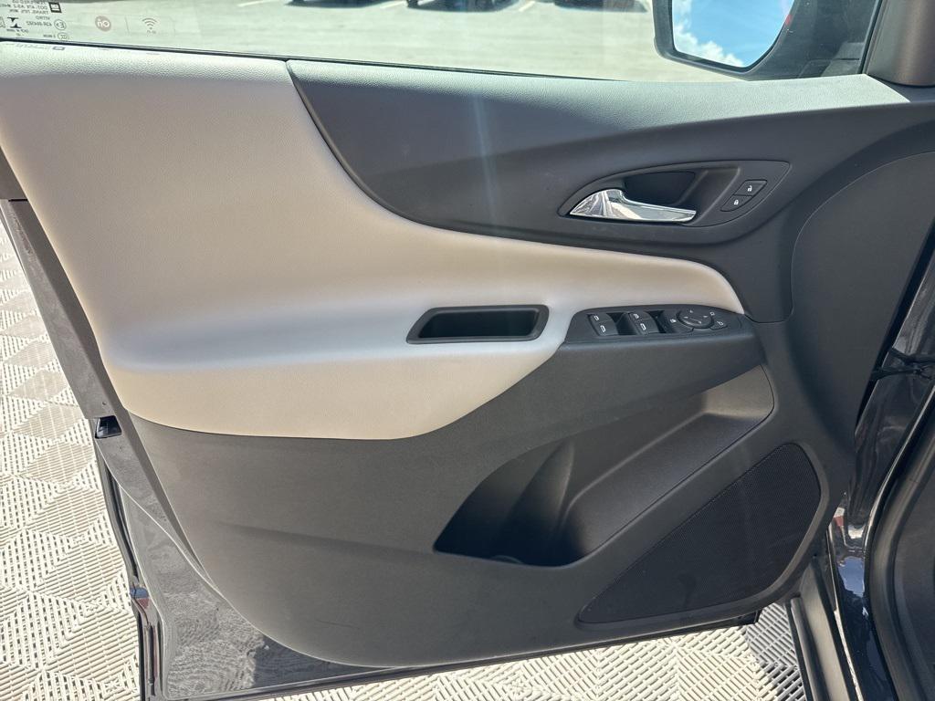 used 2022 Chevrolet Equinox car, priced at $19,677