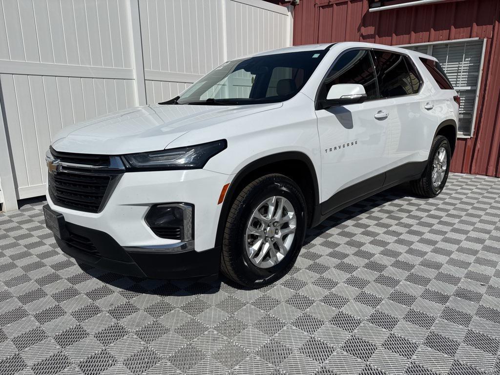 used 2022 Chevrolet Traverse car, priced at $18,997