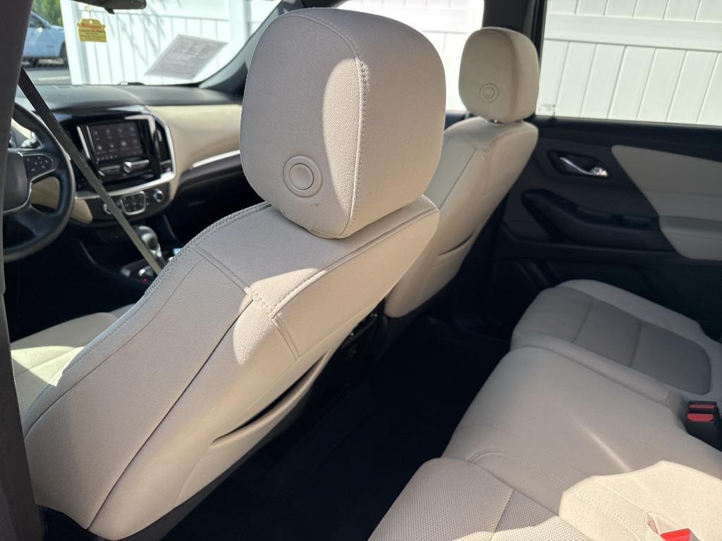 used 2022 Chevrolet Traverse car, priced at $18,997