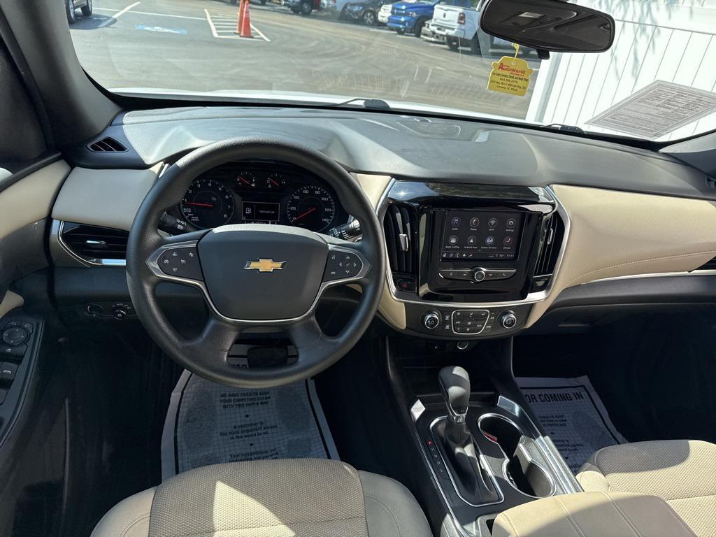 used 2022 Chevrolet Traverse car, priced at $18,997