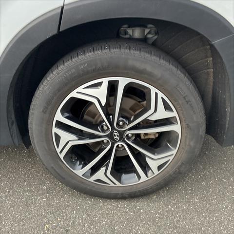 used 2020 Hyundai Santa Fe car, priced at $23,995