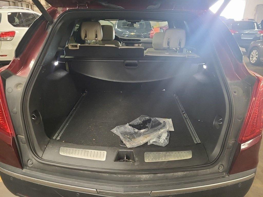 used 2017 Cadillac XT5 car, priced at $21,000