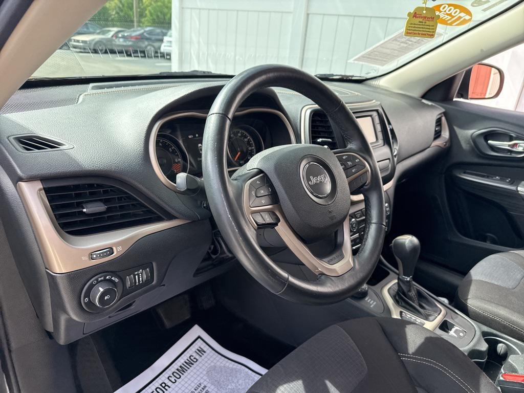 used 2015 Jeep Cherokee car, priced at $14,495