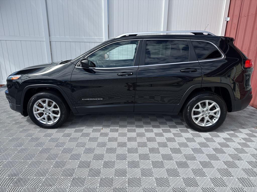 used 2015 Jeep Cherokee car, priced at $14,495