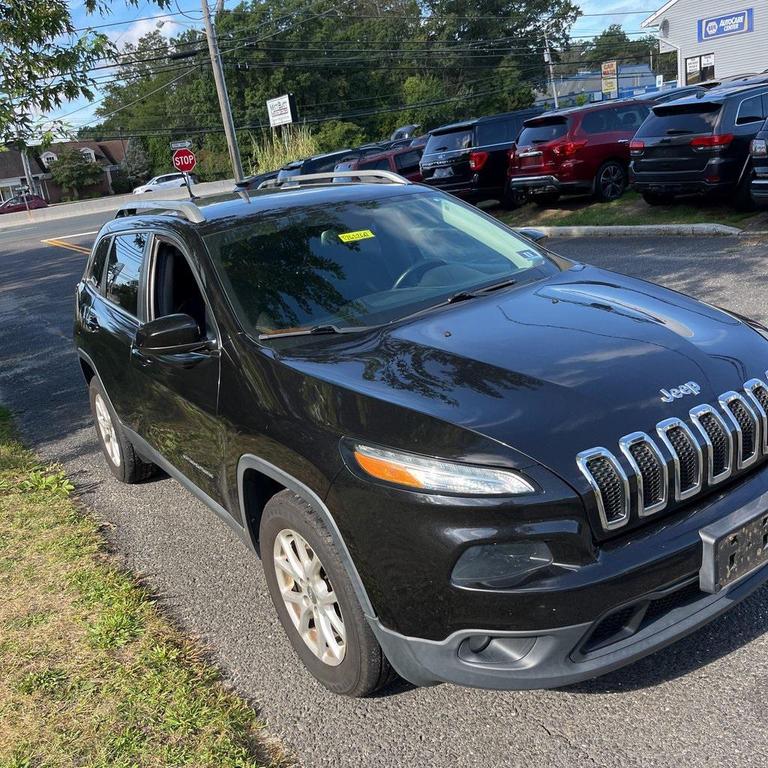 used 2015 Jeep Cherokee car, priced at $13,500