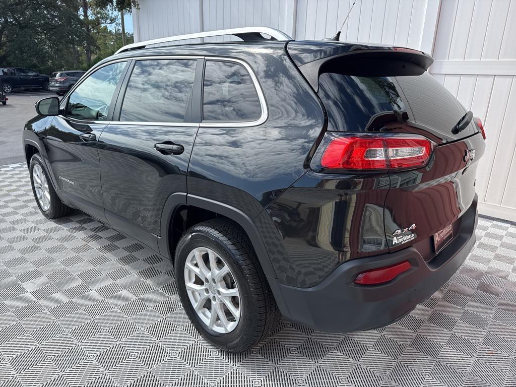 used 2015 Jeep Cherokee car, priced at $14,495