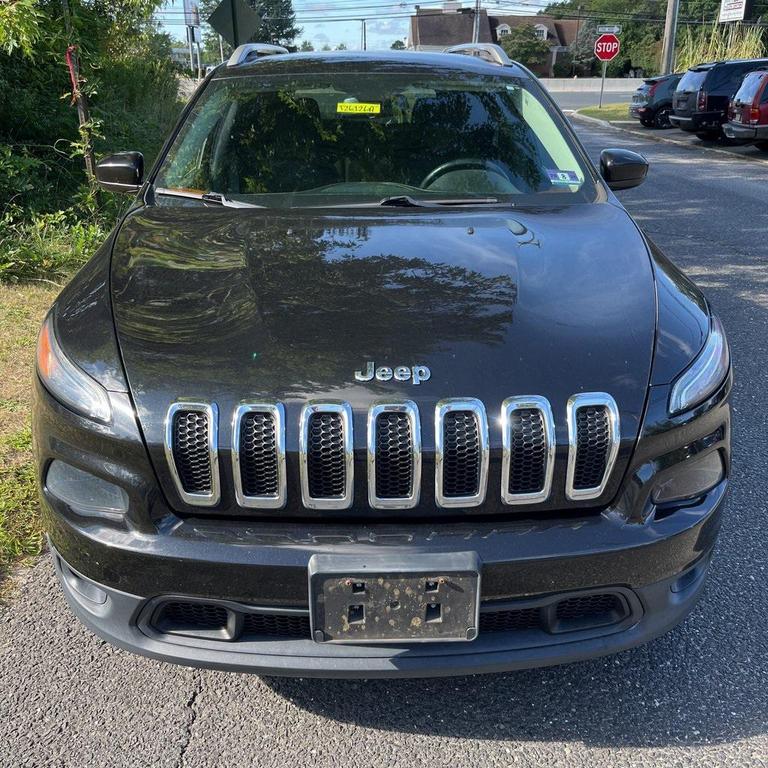 used 2015 Jeep Cherokee car, priced at $13,500