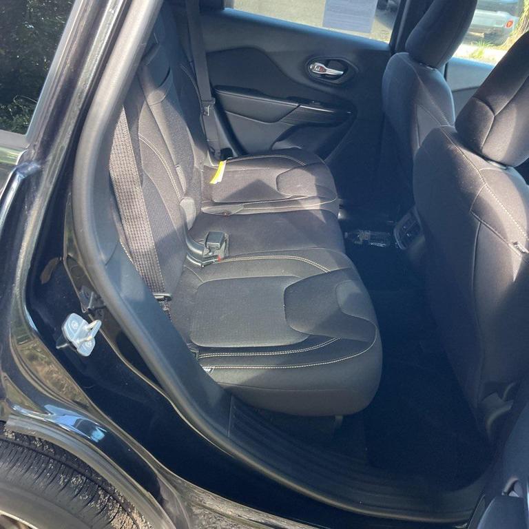 used 2015 Jeep Cherokee car, priced at $13,500