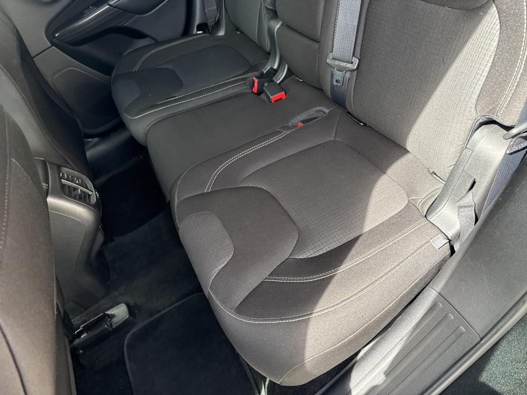 used 2015 Jeep Cherokee car, priced at $14,495