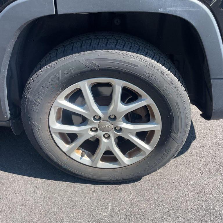 used 2017 Jeep Cherokee car, priced at $14,995