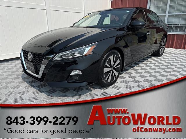 used 2022 Nissan Altima car, priced at $23,000