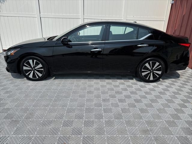 used 2022 Nissan Altima car, priced at $23,000