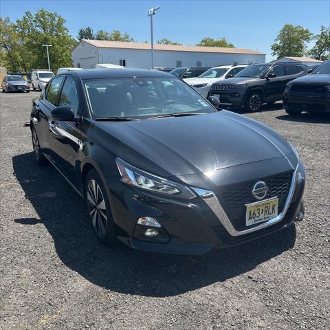 used 2022 Nissan Altima car, priced at $23,000
