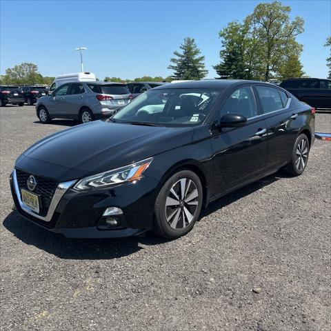 used 2022 Nissan Altima car, priced at $23,000