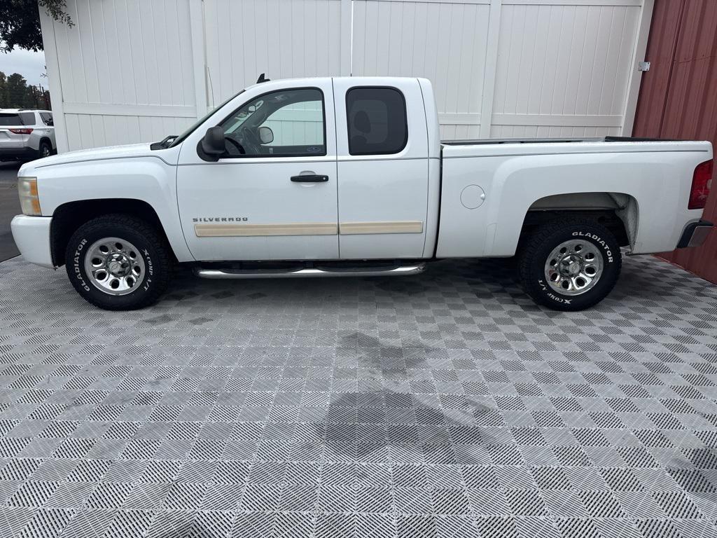used 2011 Chevrolet Silverado 1500 car, priced at $7,500