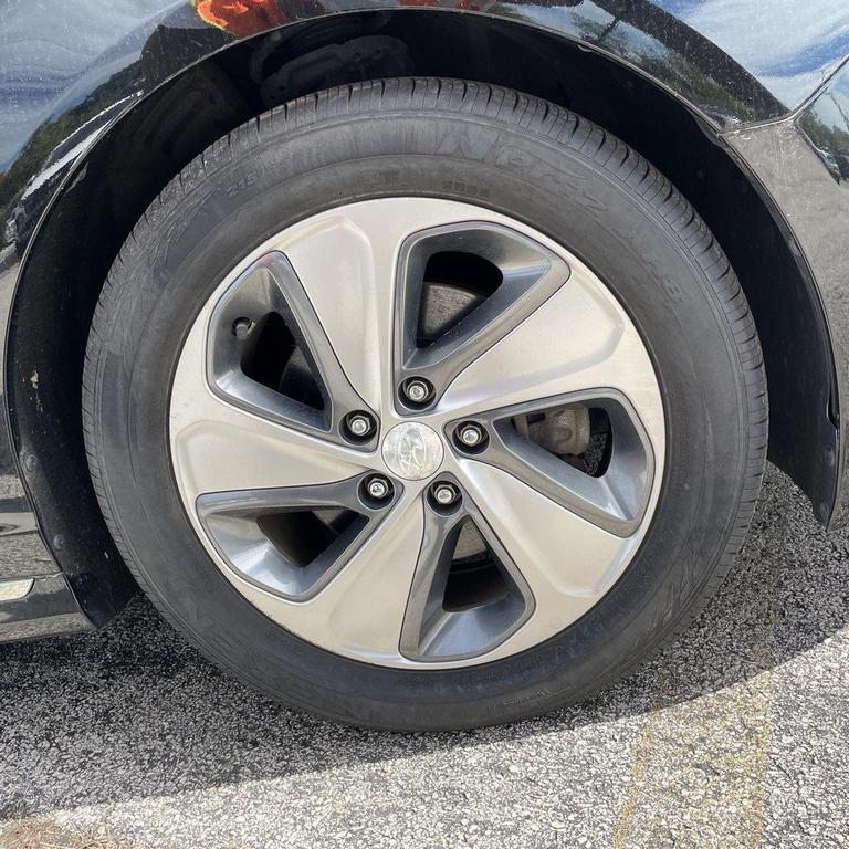 used 2017 Hyundai Sonata Hybrid car, priced at $13,995