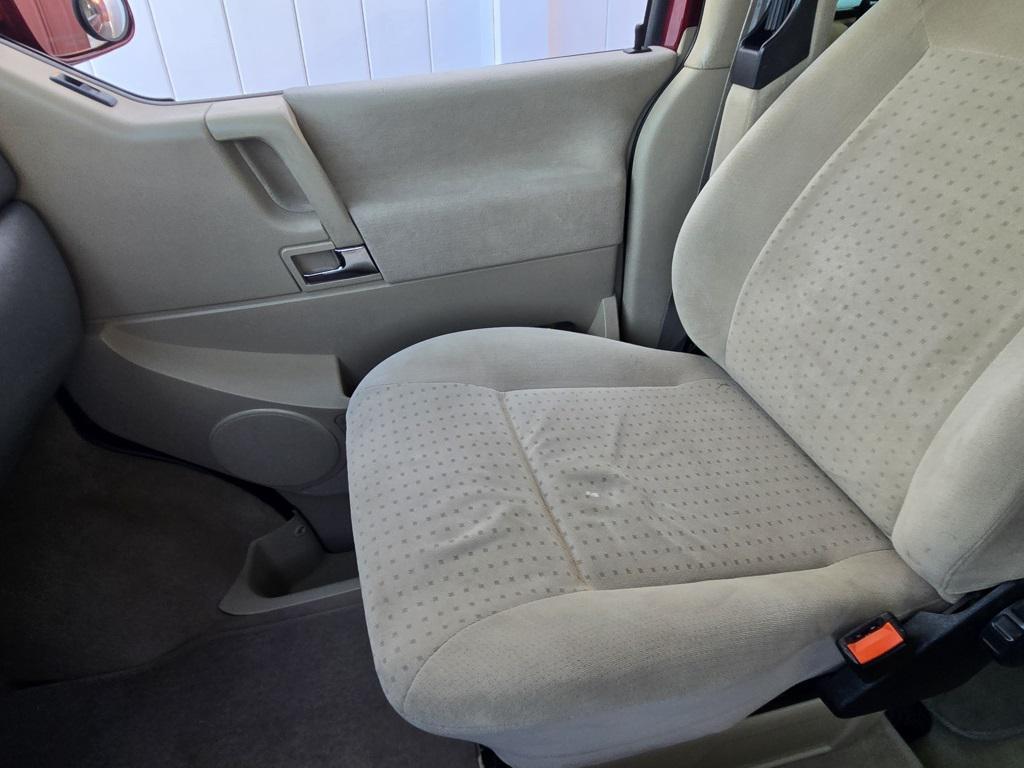 used 2003 Volkswagen Eurovan car, priced at $13,580